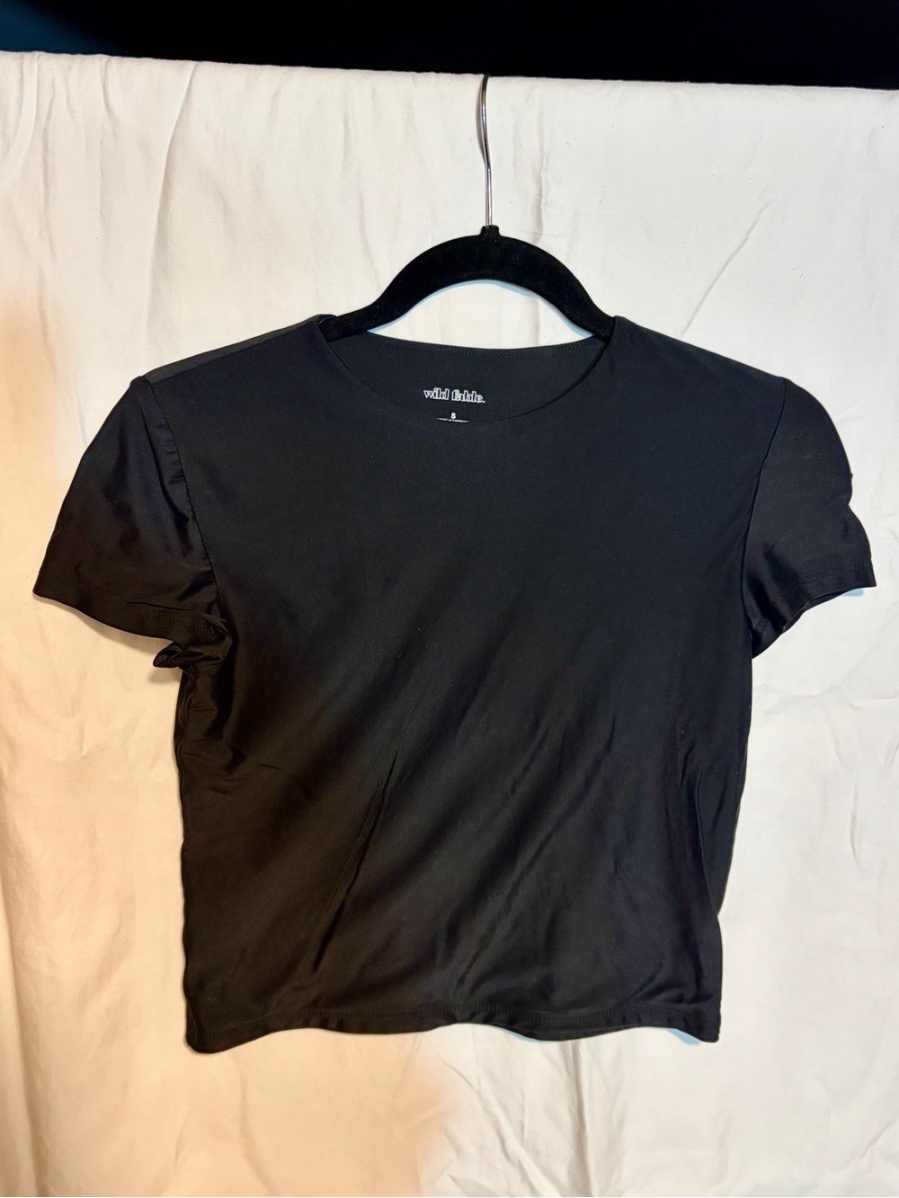 wild fable Black Short Sleeve cropped t-shirt